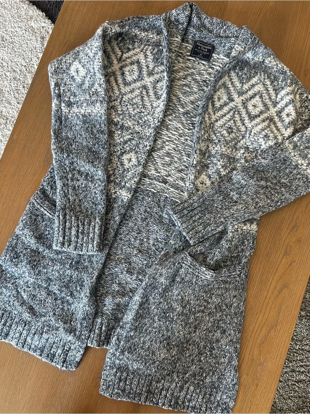 Abercrombie & Fitch Cozy Blue & White Patterned Open Women's Cardigan Sweater